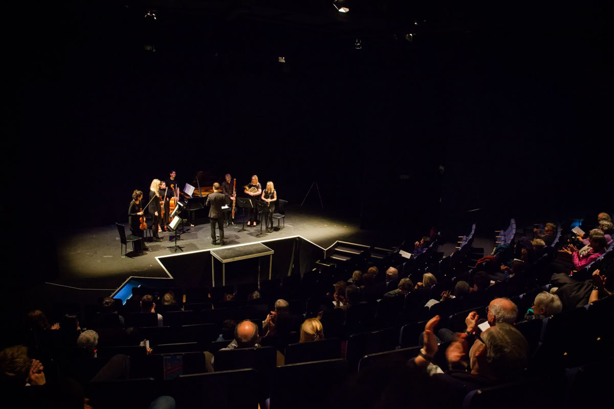 Picture of Bede Williams conducting St Andrews New Music Ensemble with members of Scottish Chamber Orchestra